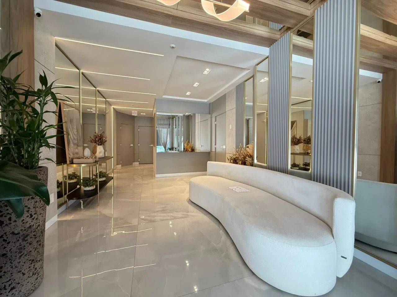 Imagem Apartamento com vista para o mar à venda com 87.82m2 por R$ 1.300.000,00