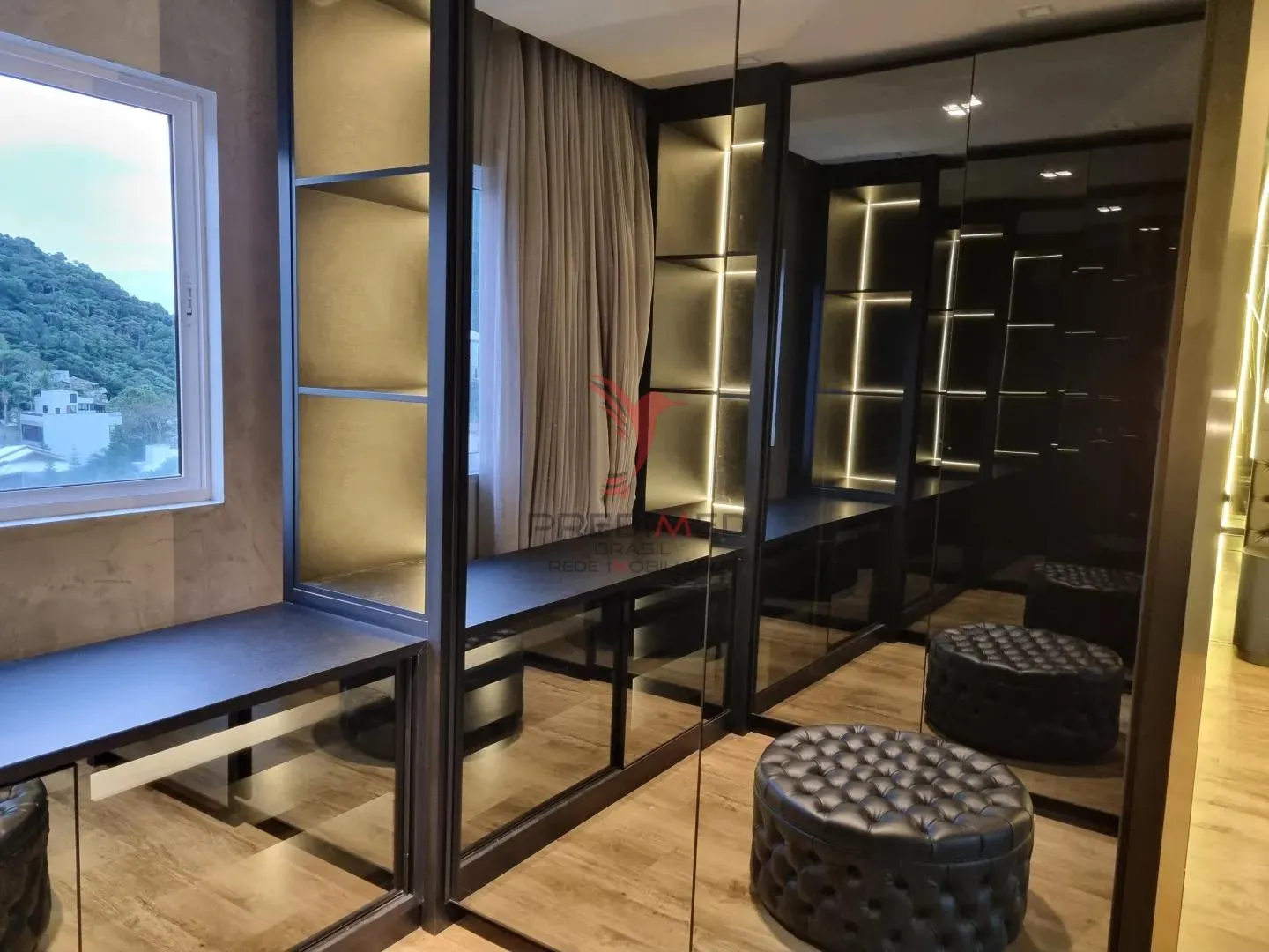 Imagem Exclusividade e Alto Padrão: Cobertura Duplex Atmos Beach em Cabeçudas