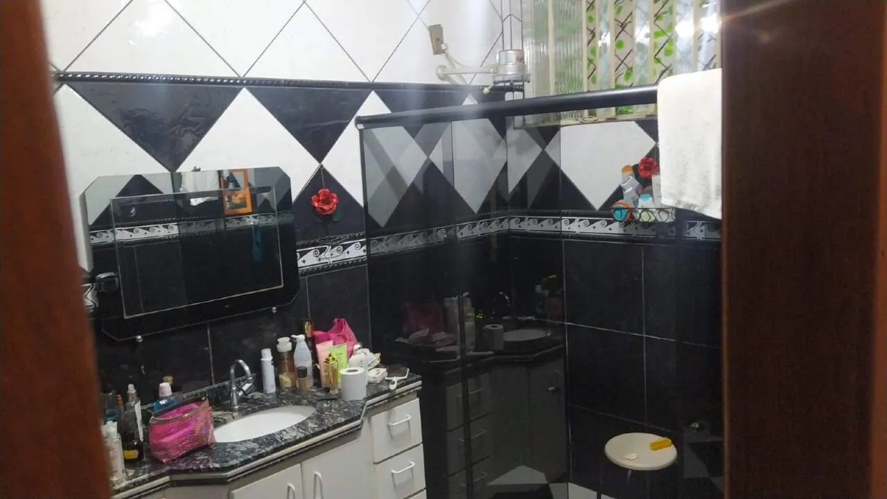 Imagem CASA PLANA + LOTE DE 411M² + 3 SALAS+3 QUARTOS+3 VAGAS+ ESPAÇO GOURMET