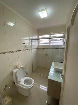 Imagem Casa para venda no bairro Chácara das Pedras em Porto Alegre