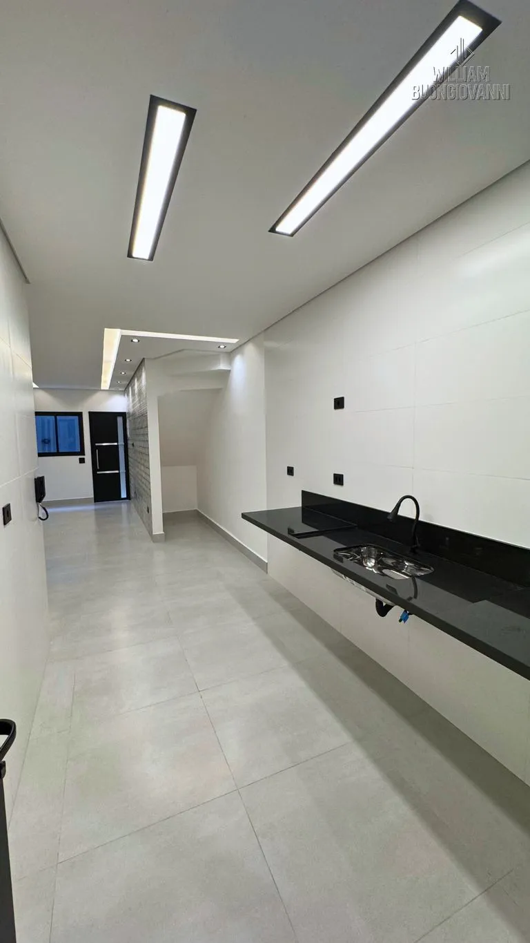 Imagem Casa Térrea 2 Dormitórios com Quintal - 57m²