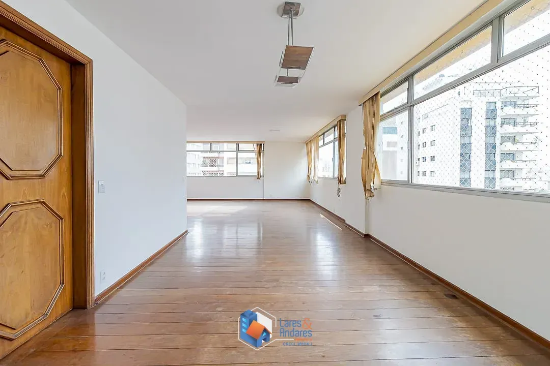 Imagem Apartamento para venda em Santa Cecília com 4 quartos, sendo 1 suíte, 233m²