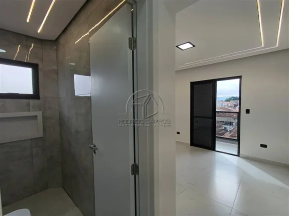 Imagem Espaçosa Casa Sobrado 4 Suítes no Boqueirão, Praia Grande