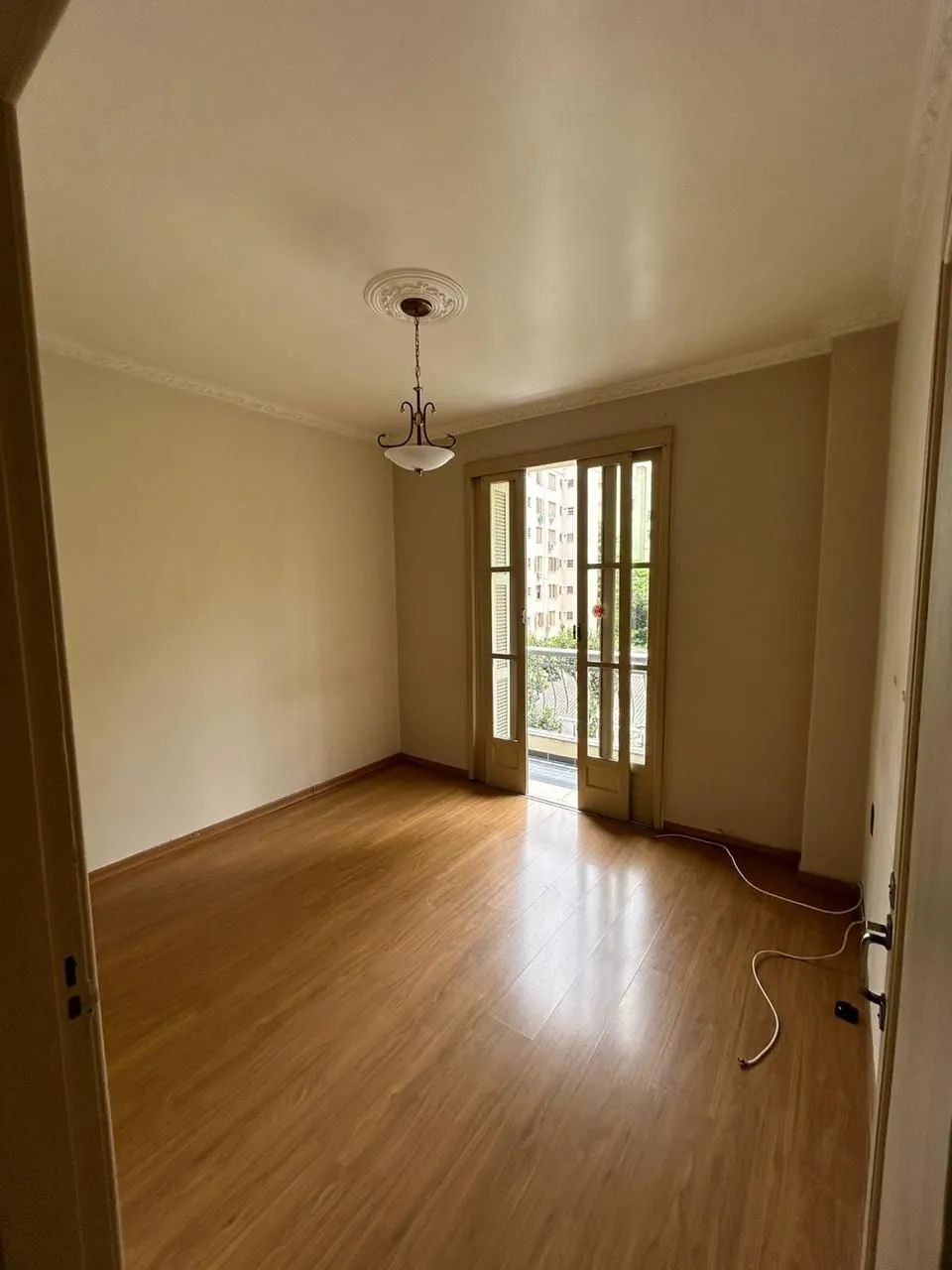 Imagem Apartamento com 03 quartos e 02 banheiros no Centro Histórico de Porto Alegre
