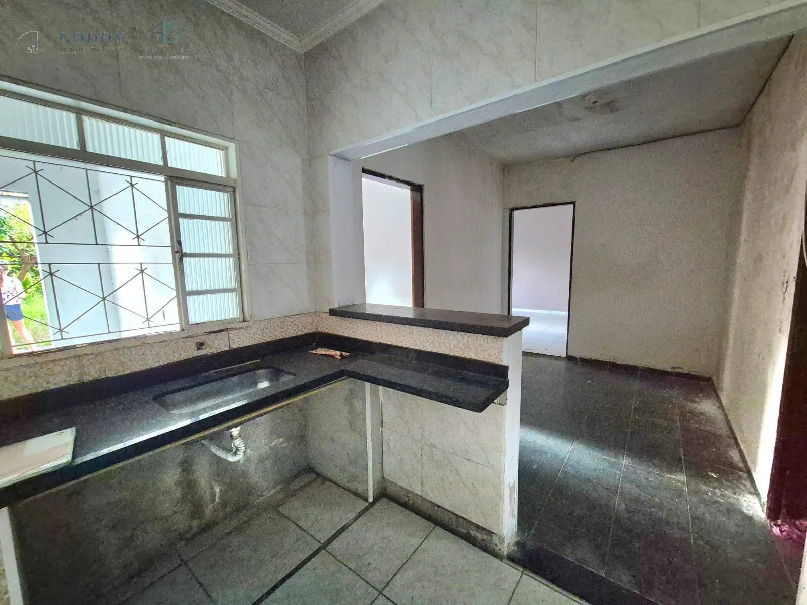 Imagem IMÓVEL COM GRANDE POTENCIAL DE VALORIZAÇÃO - TERRENO AMPLO COM 360M²
