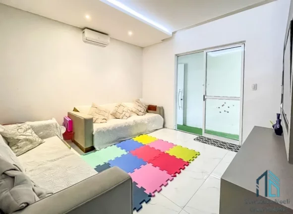 Imagem (Estuda permuta e financiamento) Sobrado Semi mobiliado lindo, 03 suítes, piscina, 06 vagas, em São José dos Pinhais PR