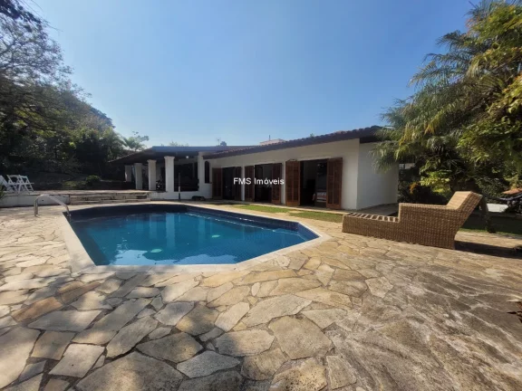 Foto do imóvel Casa Comercial de Luxo no Butantã, São Paulo-SP: 6 Quartos, 3 Salas, 7 Vagas de Garagem - 450,00m² de Área