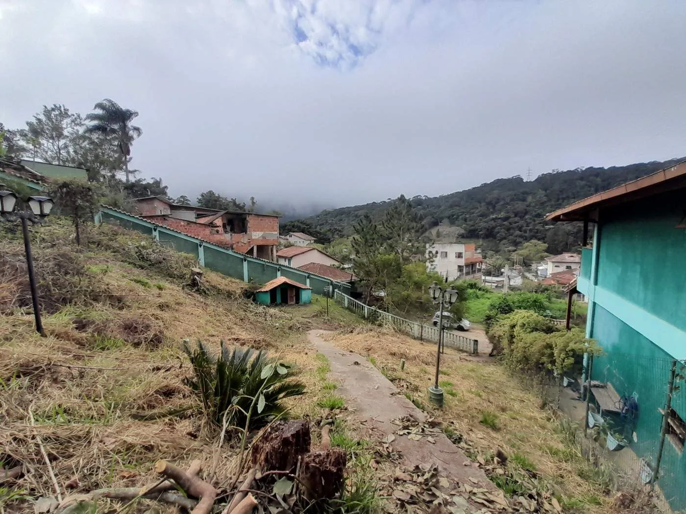 Imagem Terreno em Condomínio para Venda em Teresópolis / RJ no bairro Albuquerque
