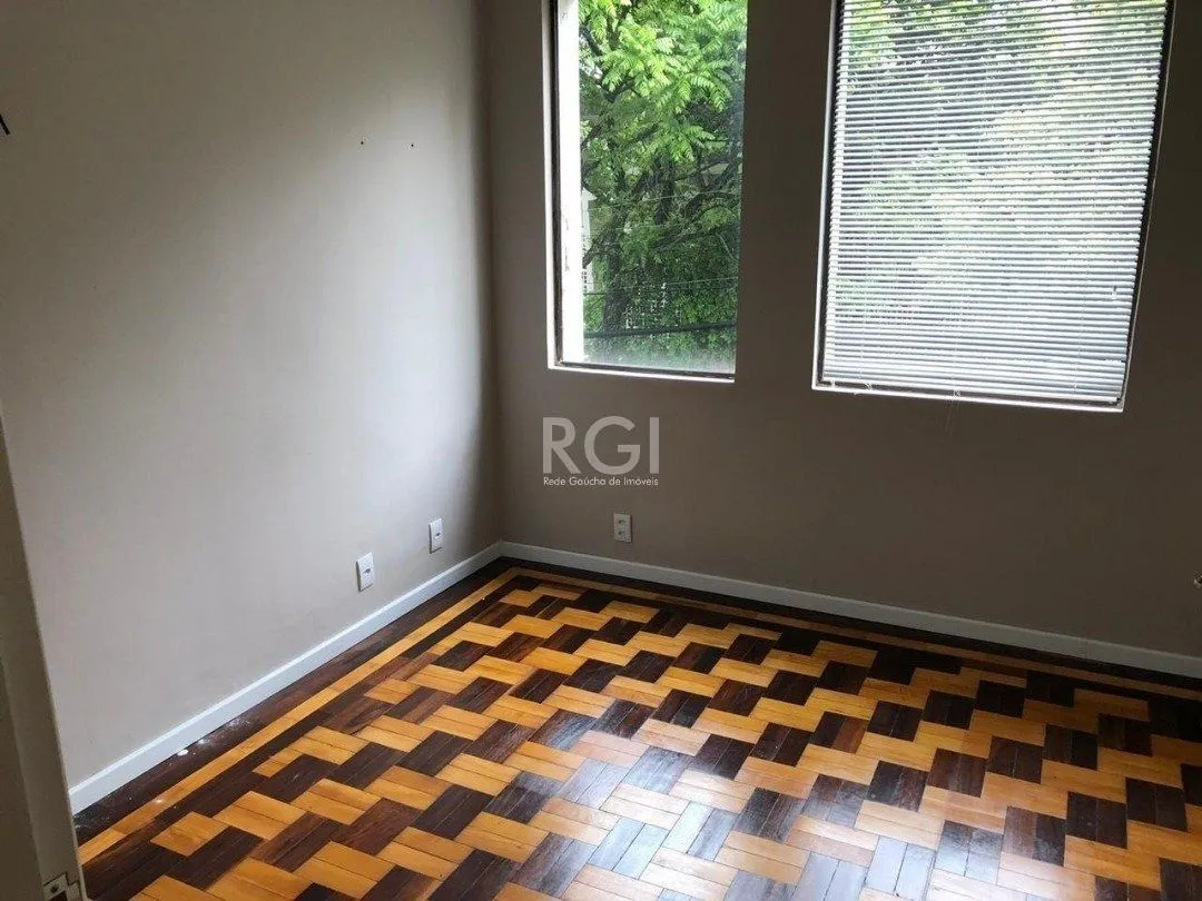 Imagem Casa Comercial para Venda - 0m², 0 dormitórios, Petrópolis