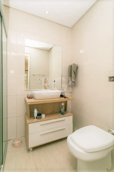 Imagem Casa para Venda - 238.35m², 4 dormitórios, sendo 1 suites, 2 vagas - Nonoai