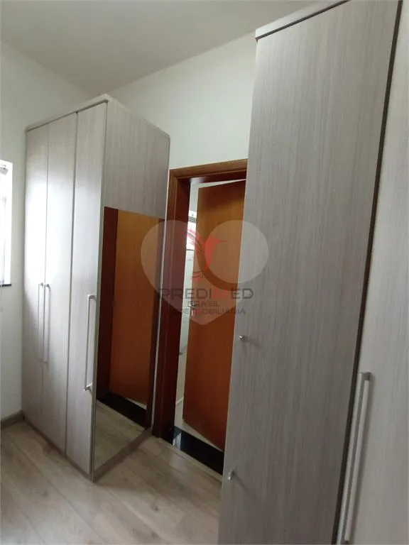 Imagem Casa de 4 quartos, 249m² no bairro Vila Antonieta I, em Lençóis Paulista
