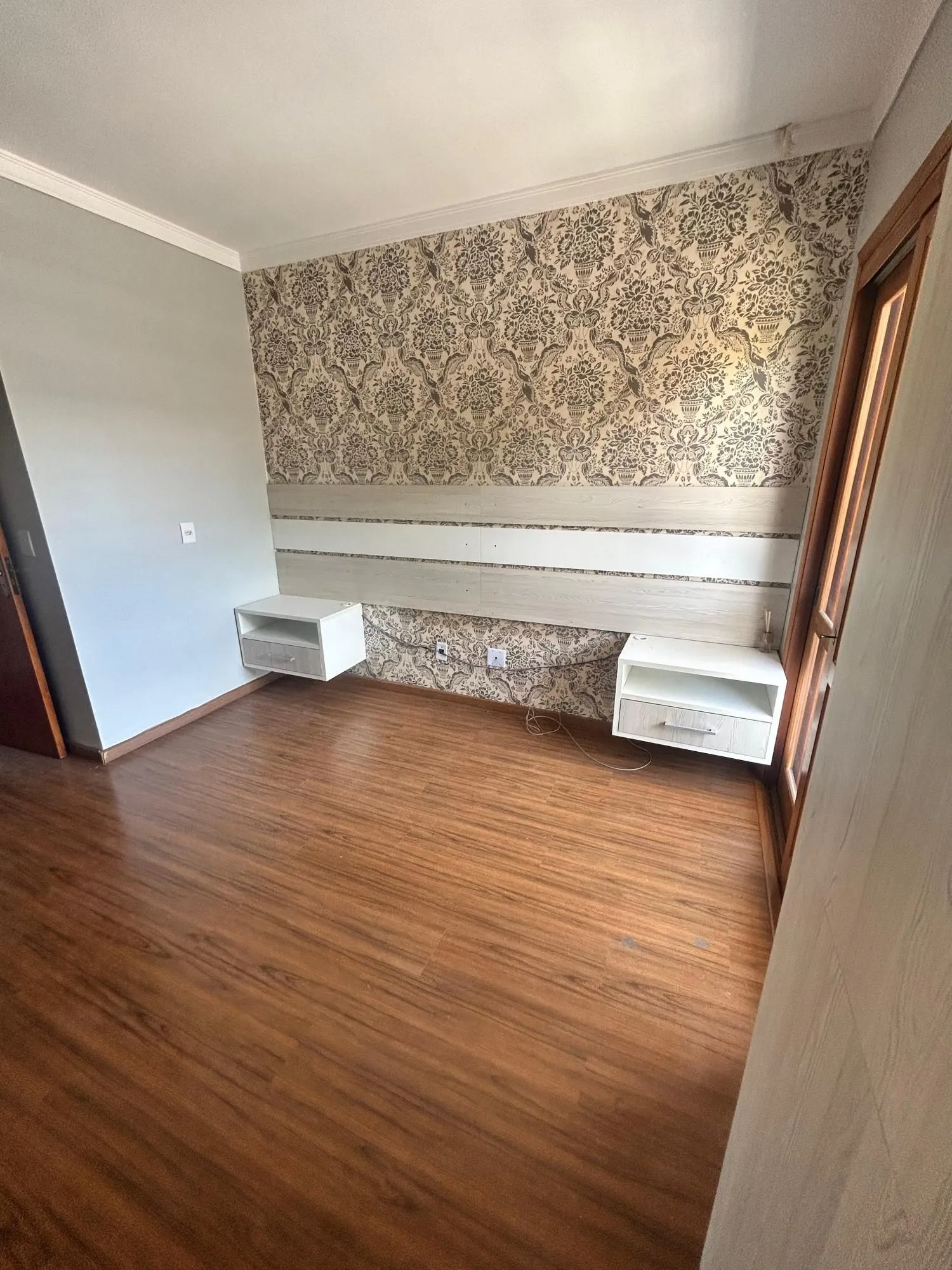 Imagem Casa sobrado no bairro São José em Canoas de 2 dormitórios