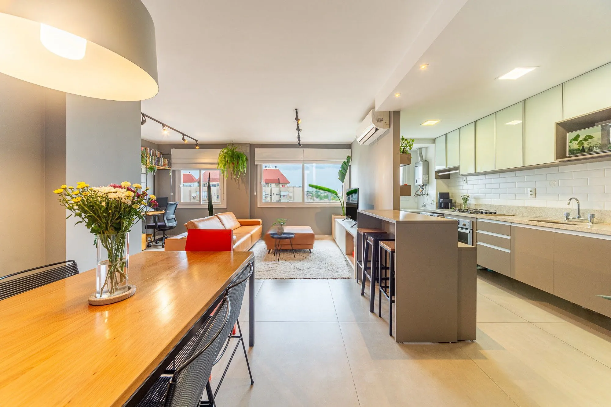 Imagem Apartamento mobiliado 60m² | 1 dormitório | Andar alto | Vista livre | 1 vaga