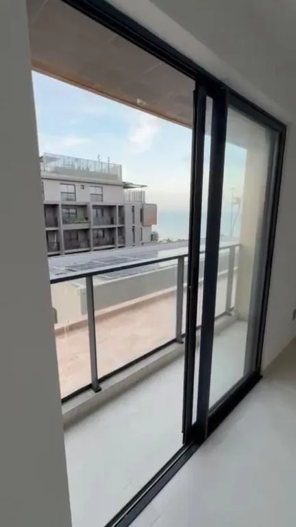 Imagem Flat beira-mar no Bessa com vista definitiva para o mar, rooftop com piscina e estrutura completa. Ideal para investir ou morar.