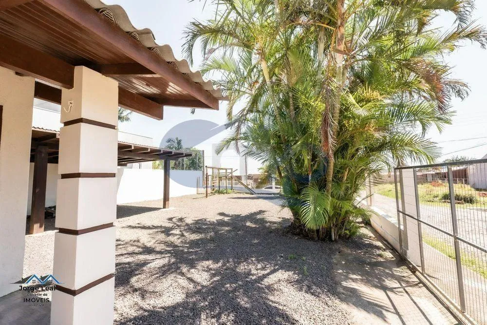 Imagem Casa a venda com 3 dormitorios na Vila Sao Joao em Torres/RS
