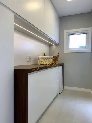 Imagem Sobrado finamente mobiliado e decorado condomínio Sense