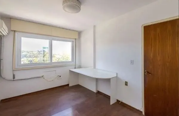 Imagem Apartamento na Cidade Baixa de 3 dormitórios e 1 vaga DESOCUPADO
