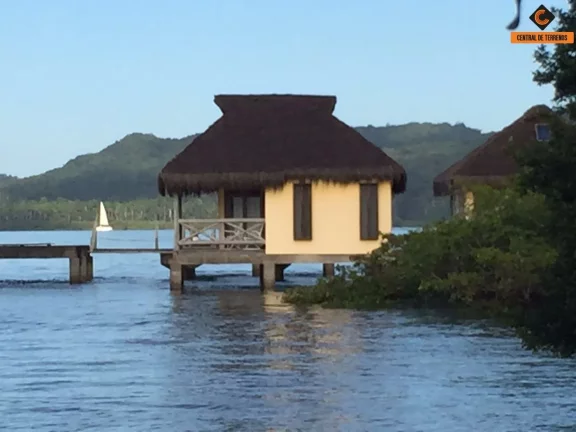 Imagem ILHA NA BAÍA DE TODOS OS SANTOS
