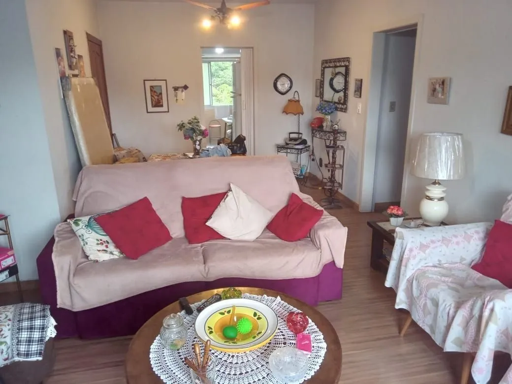 Imagem Apartamento de 3 dormitórios Bairro Teresópolis Porto Alegre RS !