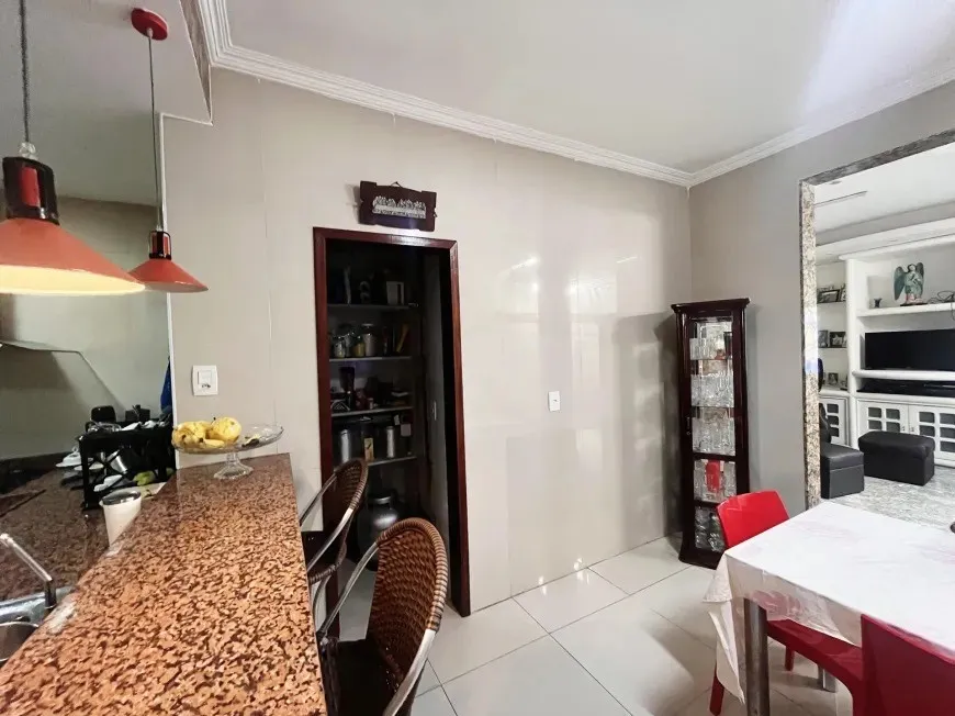 Imagem Casa para Venda em Fortaleza, Parquelândia, 3 dormitórios, 2 banheiros, 4 vagas
