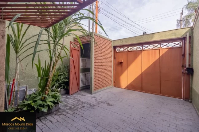 Imagem Sobrado com 4 Dormitórios ( 2 Suítes), 4 Vagas de Garagem, Churrasqueira na Vila Ipojuca, São Paulo, SP