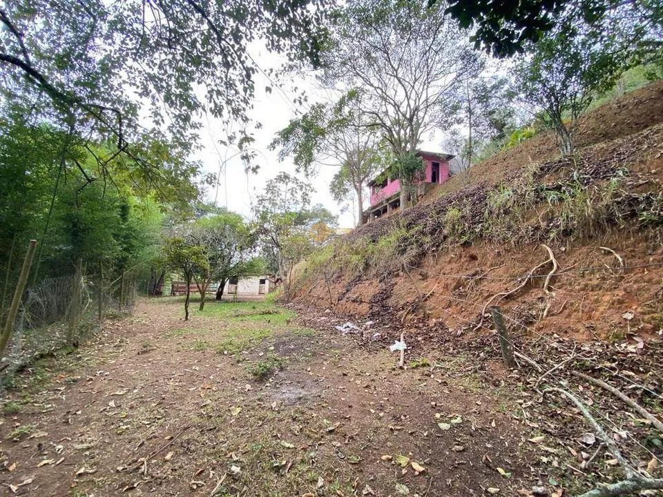 Foto do imóvel Terreno para Venda em Teresópolis / RJ em Estrada A