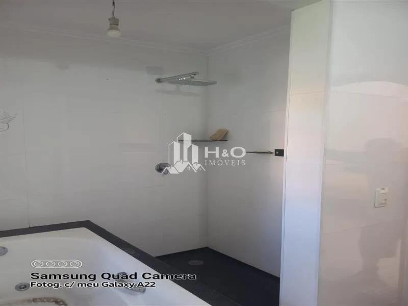 Imagem Oportunidade Sobrado à Venda no Parque Savoy City - 4 Dormitórios, 2 Suítes, Terraço e Quintal Amplo
