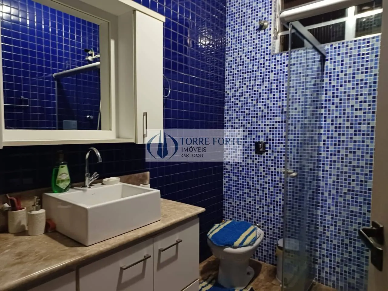 Imagem Casa Assobradada com 4 dormitórios, 1 suíte, 2 vagas de garagem, Demarchi