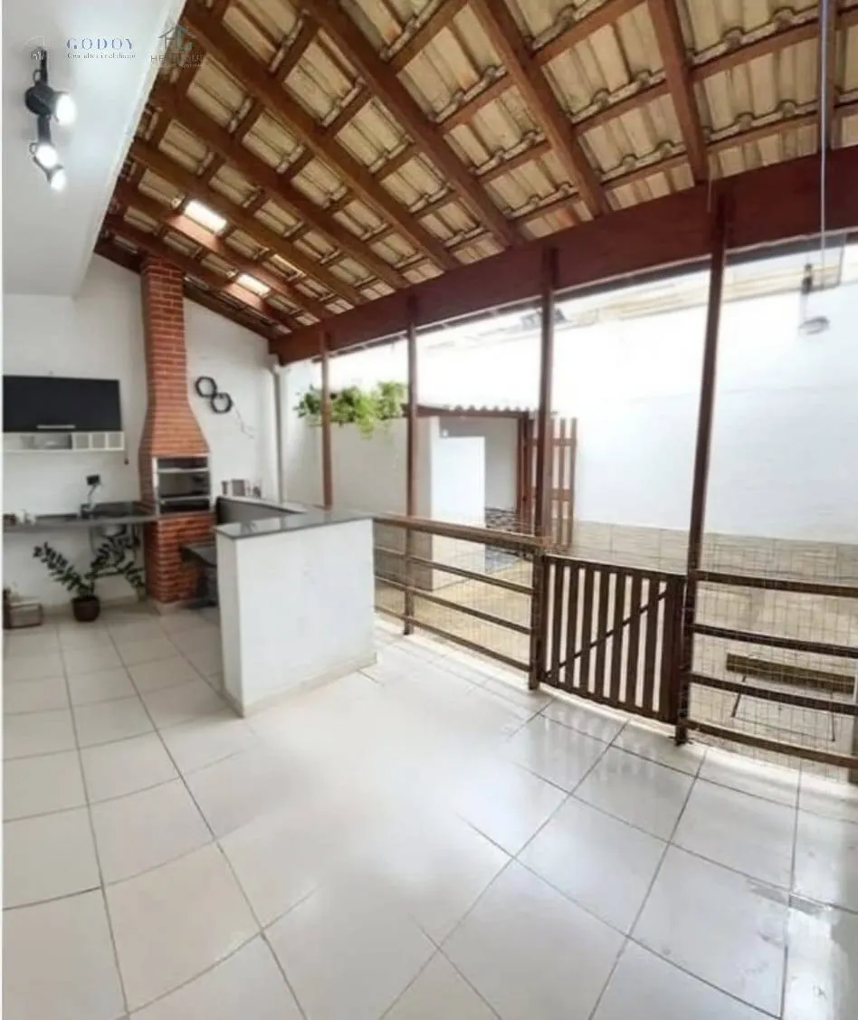 Imagem Sobrado em Condomínio Completo, Tranquilidade e Conforto em um Só Imóvel.