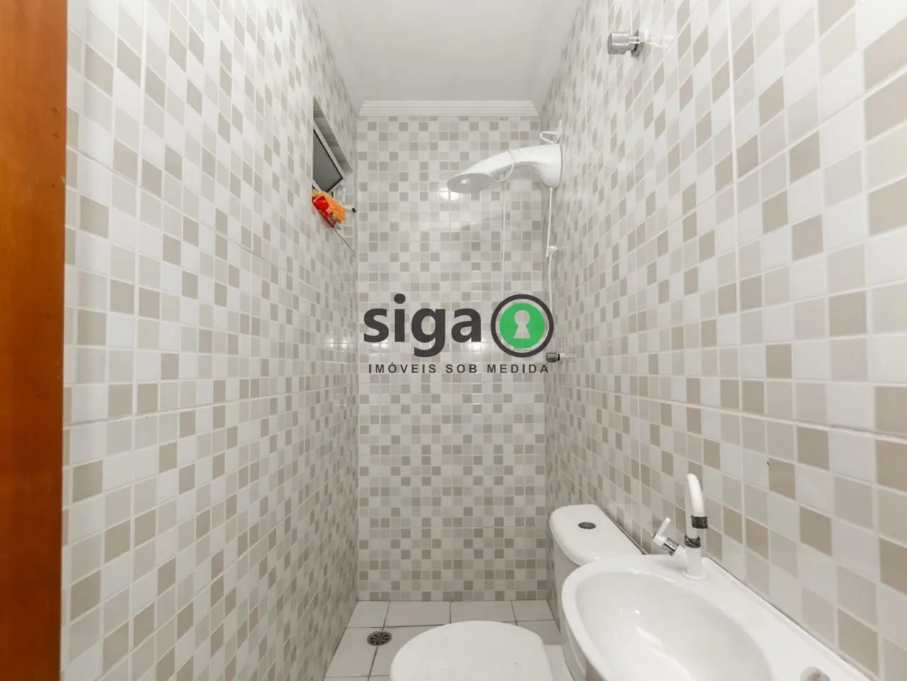 Imagem Casa a venda no Campo Belo, 240 metros, 3 quartos, 2 vagas - Porteira Fechada