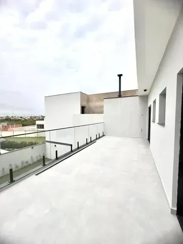 Imagem Casa de Luxo no Condomínio Jardim Europa - Viva o Sonho da Elegância e Conforto