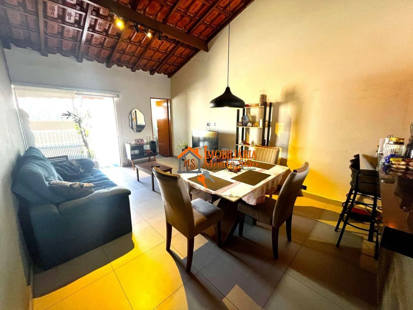 Imagem Sobrado com 3 dormitórios à venda, 210 m² por R$ 550.000,00 - Vila Rio de Janeiro - Guarulhos/SP