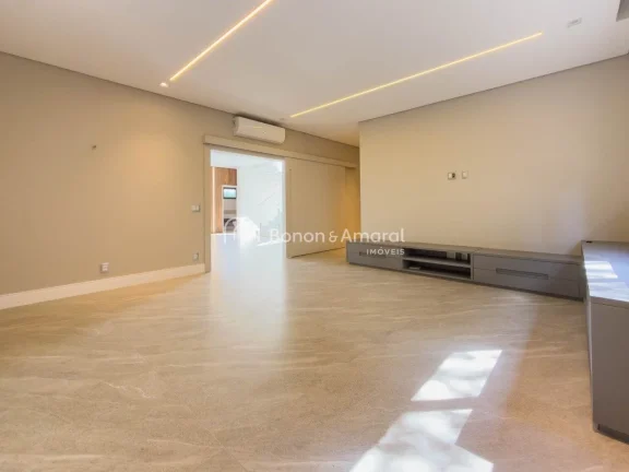 Imagem Casa de alto padrão à venda no Alphaville Campinas, com 4 suítes, ambientes amplos e excelente im...