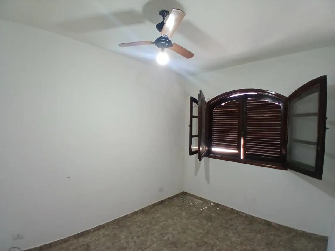 Imagem CASA COM PISCINA PARA VENDA E LOCAÇÃO NO MOSTEIRO EM ITANHAÉM LADO PRAIA ACEITA FINANCIAMENTO BANCARIO
