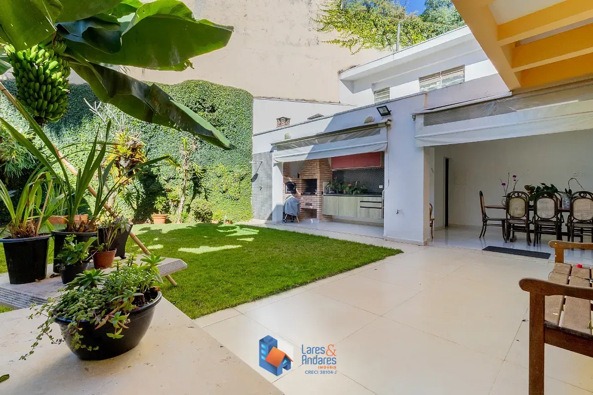 Imagem Casa para venda em Pacaembu com 5 quartos, sendo 3 suítes, 600m²
