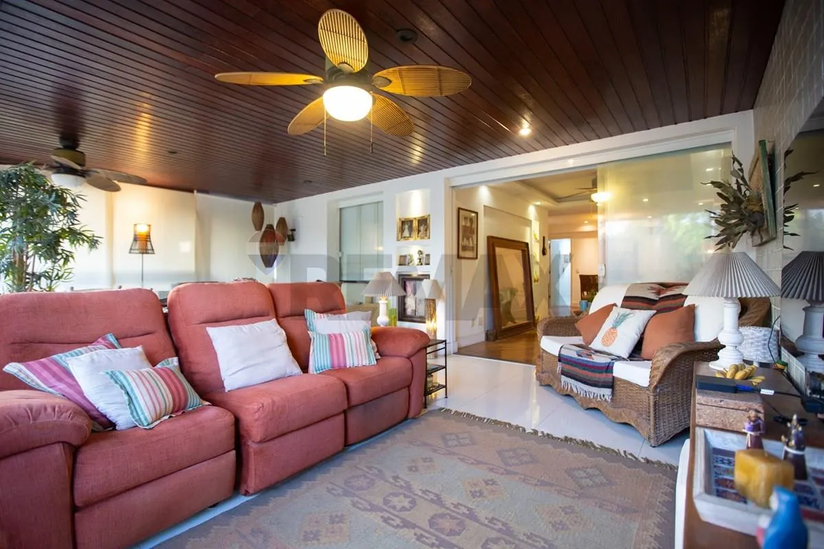 Imagem Apartamento No Recreio dos Bandeirantes - Um Refúgio Entre o Verde e o Mar