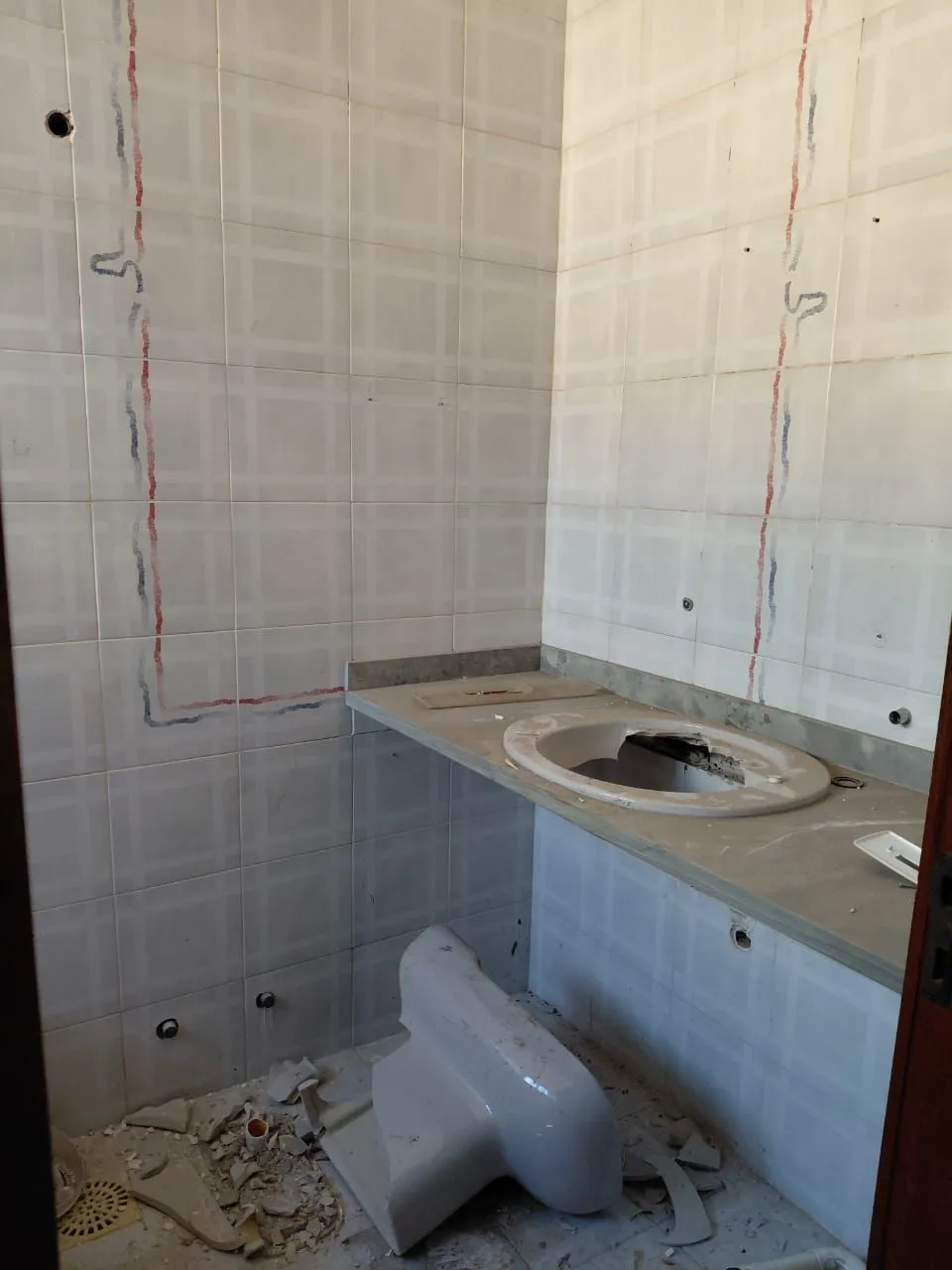 Imagem Ampla casa com pátio Bairro Teresópolis