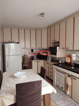 Imagem CASA TÉRREA À VENDA AO LADO DO METRÔ ARTUR ALVIM.