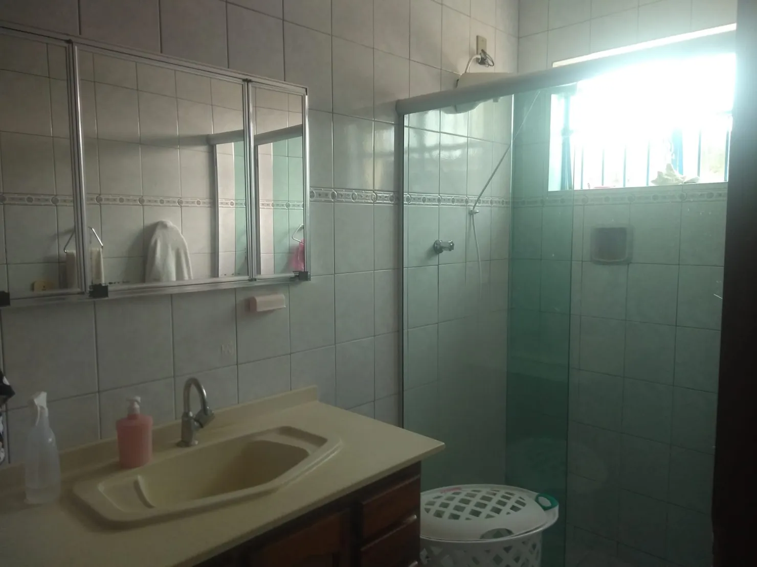 Imagem Chácara à venda 3 Quartos, 3 Suites, 5 Vagas, 1700M², Vila Santa Fé, Taubaté - SP