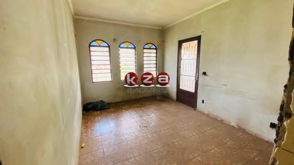 Imagem Oportunidade única: Casa comercial à venda em Valinhos-SP, Vila Papelão! 2 quartos, 1 sala, 1 banheiro, 1 vaga, 142,28m².