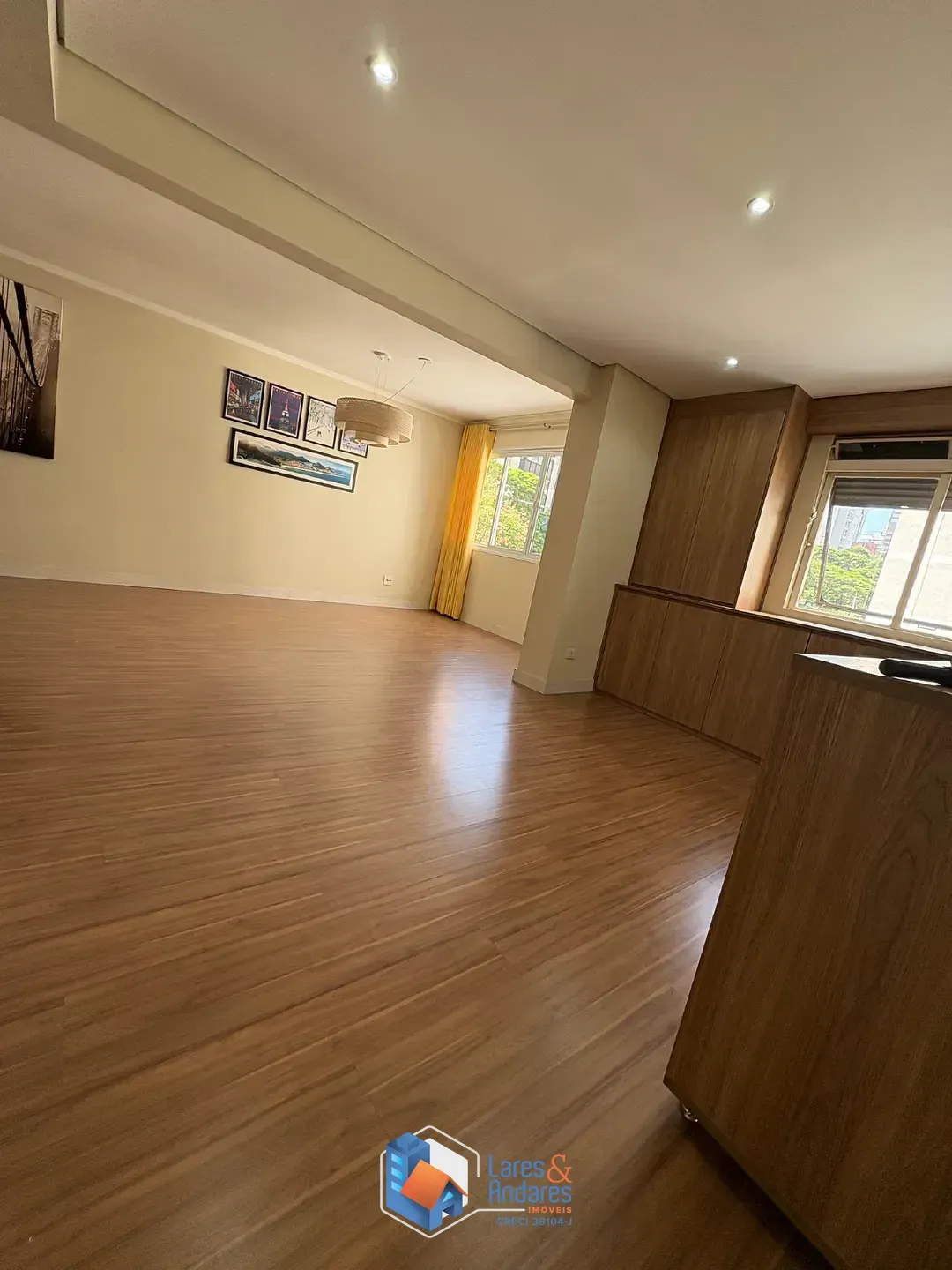 Foto do imóvel Apartamento para venda em Moema com 2 quartos, sendo 1 suíte, 85m² em Avenida Agami