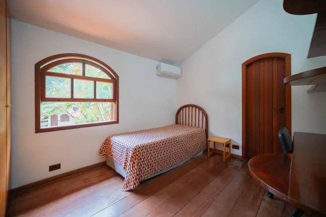 Imagem Casa com 5 dormitórios à venda, 580 m² por R$ 1.949.000,00 - Recanto Impla - Carapicuíba/SP