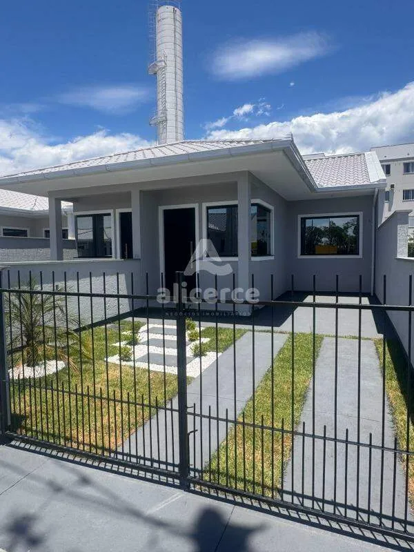 Imagem Linda Casa Geminada prontinha, com Acabamento Impecável! na Nova Palhoça