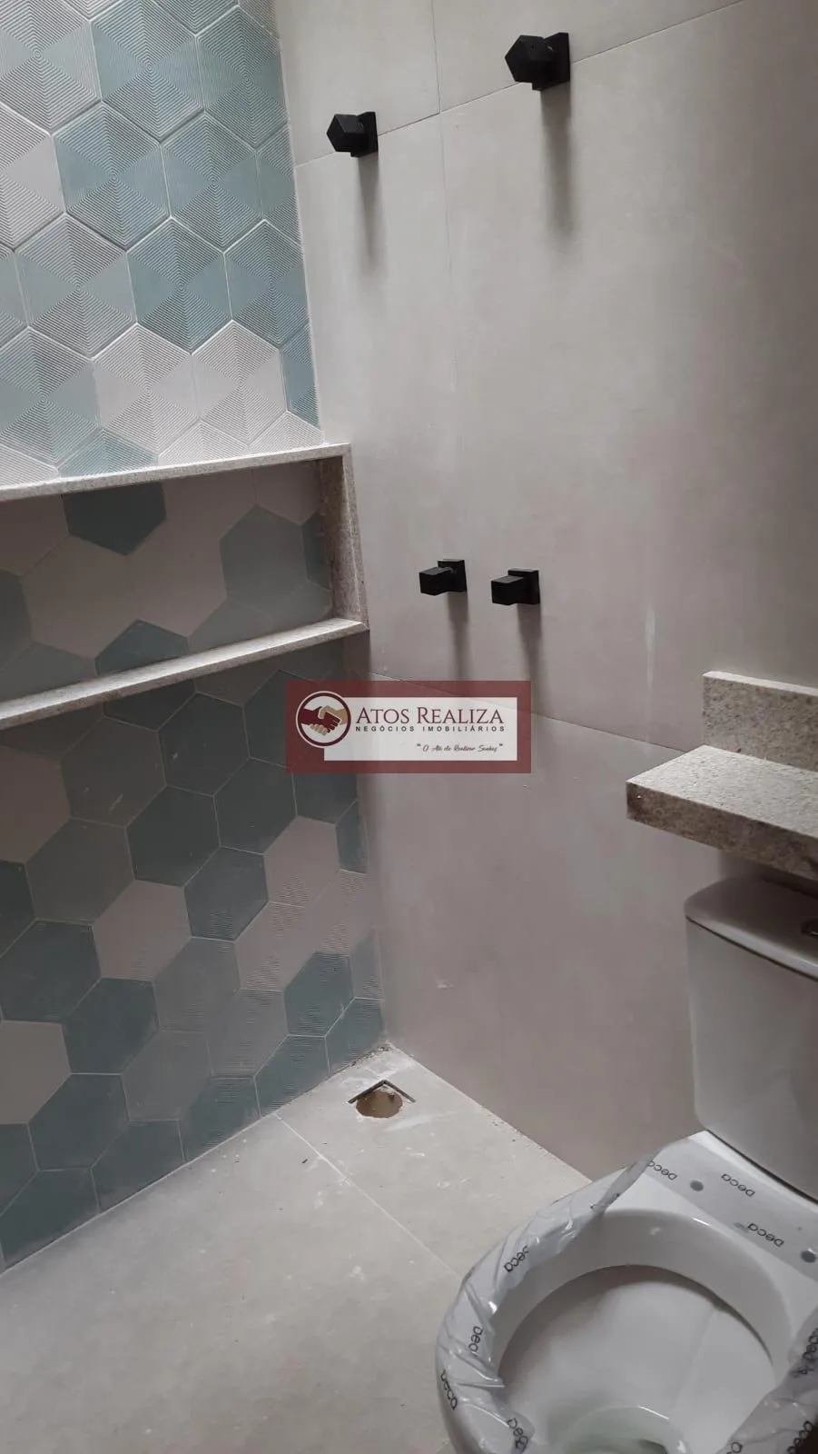 Imagem Sobrado com 3 suítes a Venda, sendo uma com sacada, 110 m² de área útil, sala, cozinha, lavabo, conceito aberto, área gourmet, lavanderia, garagem para 2 autos.