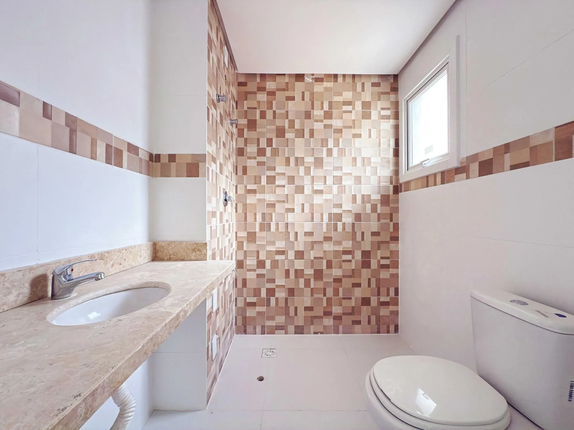 Imagem Vende-se casa em condomínio com 4 dormitórios (2 suítes), 3 vagas - Tristeza