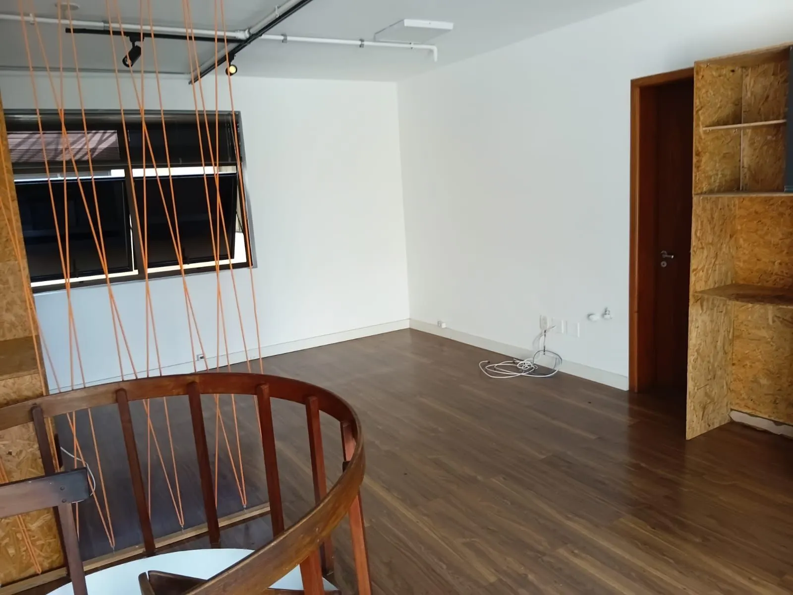 Imagem Vende-se cobertura comercial com Terraço - Moinhos de Vento