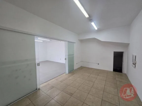 Imagem Casa para alugar, 376 m² por R$ 10.105,00/mês - Santa Cecília - Porto Alegre/RS