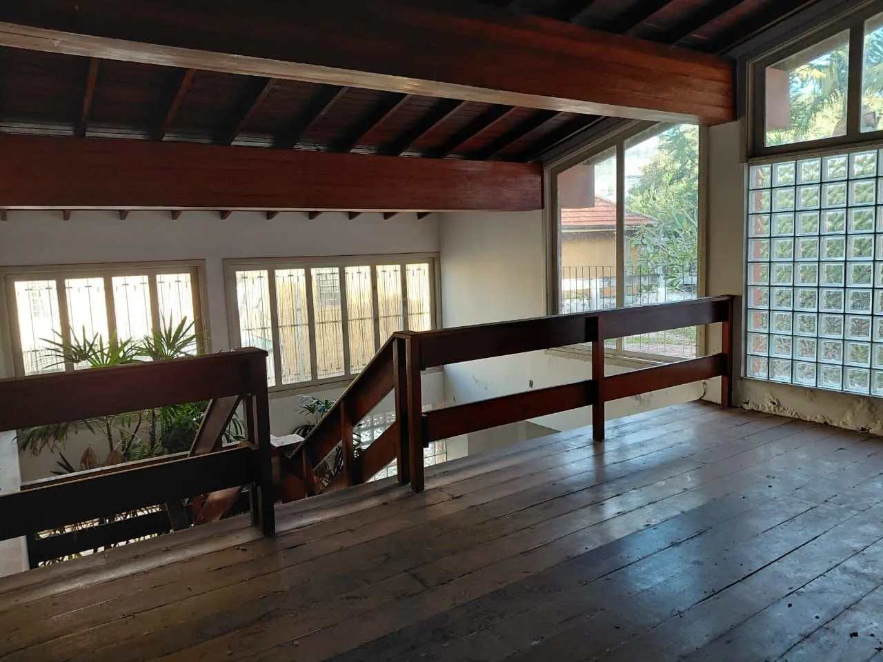 Imagem Ampla casa com pátio Bairro Teresópolis