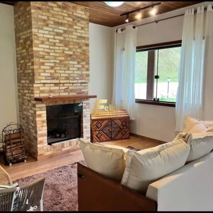 Imagem UM PARAÍSO EM MEIO A MATA ATLÂNTICA. CASA DE CAMPO MODERNA ALTO PADRÃO MOBILIADA COM PORTEIRA FECHADA.