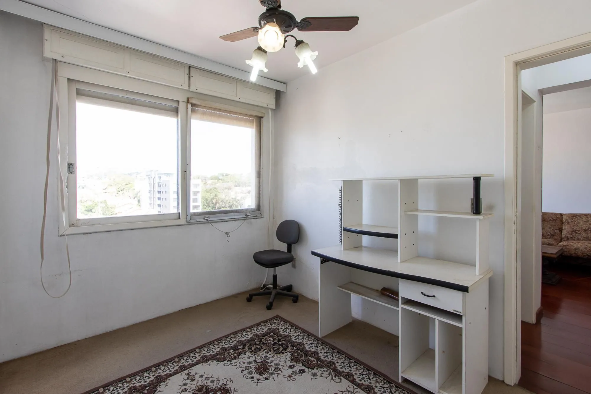 Imagem Apartamento à Venda no Bairro Cristal - Oportunidade para Investidores